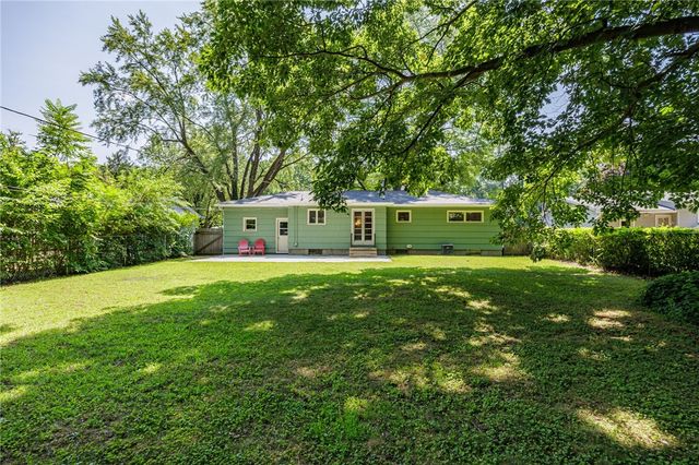 7 Henry Circle, Gates, NY 14624