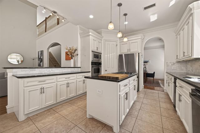 4019 Whitman, Houston, TX 77027