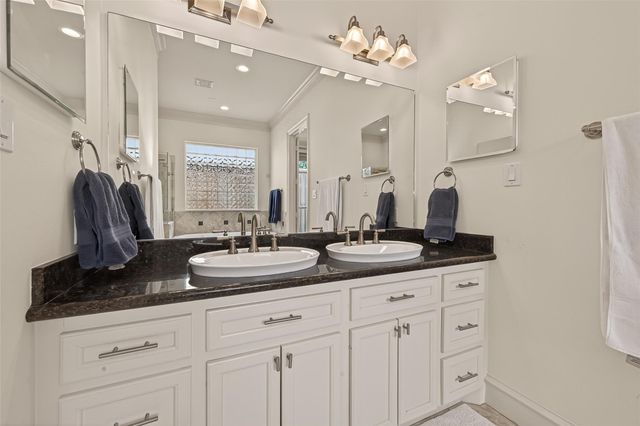 4019 Whitman, Houston, TX 77027