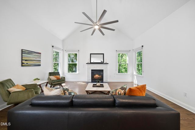 401 Vatersay Drive, Apex, NC 27502