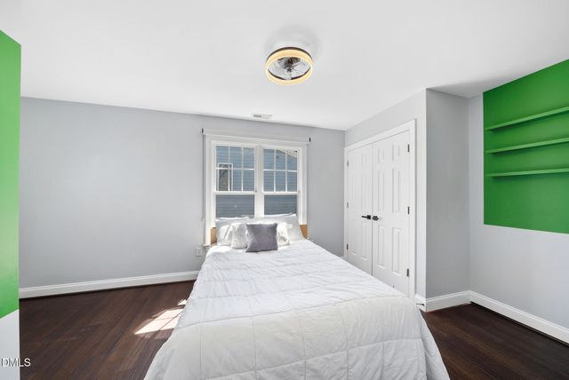 401 Vatersay Drive, Apex, NC 27502