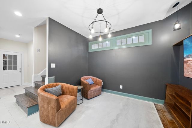 401 Vatersay Drive, Apex, NC 27502