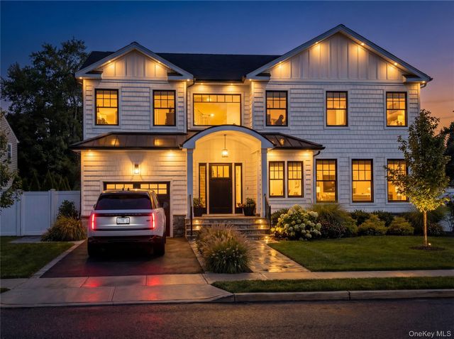 134 Colony Lane, Syosset, NY 11791