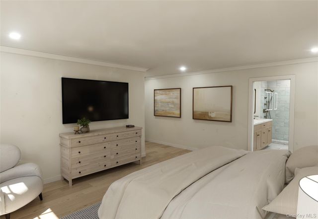 134 Colony Lane, Syosset, NY 11791