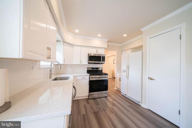 13 OXFORD CIRCLE, Horsham, PA 19044