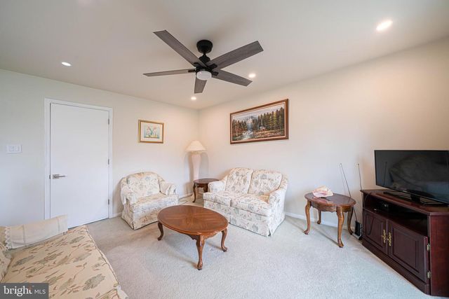 13 OXFORD CIRCLE, Horsham, PA 19044