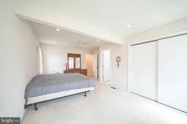 13 OXFORD CIRCLE, Horsham, PA 19044