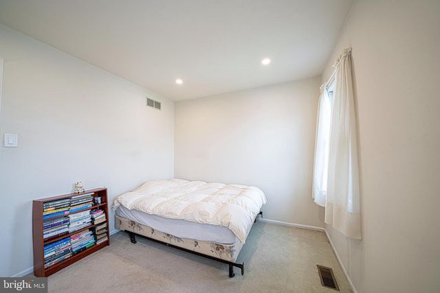 13 OXFORD CIRCLE, Horsham, PA 19044