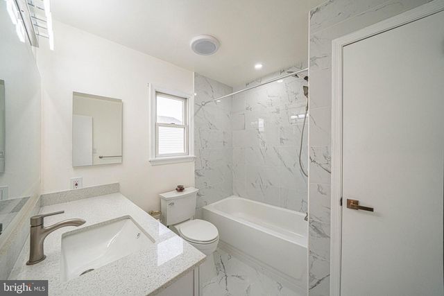13 OXFORD CIRCLE, Horsham, PA 19044