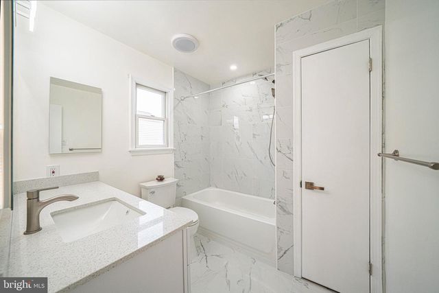 13 OXFORD CIRCLE, Horsham, PA 19044