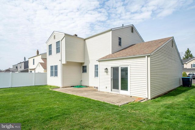 13 OXFORD CIRCLE, Horsham, PA 19044