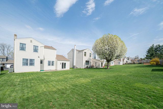13 OXFORD CIRCLE, Horsham, PA 19044
