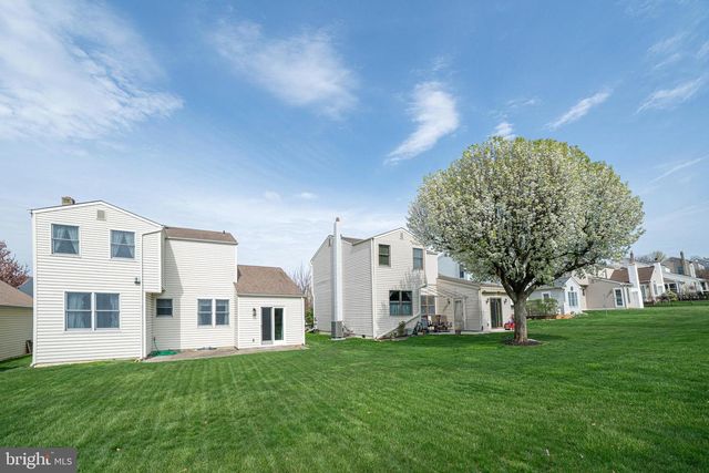 13 OXFORD CIRCLE, Horsham, PA 19044