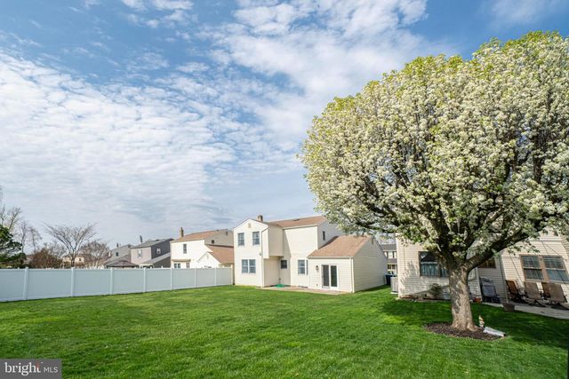 13 OXFORD CIRCLE, Horsham, PA 19044