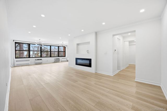 75-34 Bell Boulevard 3F, Oakland Gardens, NY 11364