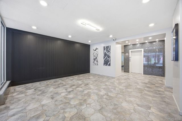 75-34 Bell Boulevard 3F, Oakland Gardens, NY 11364