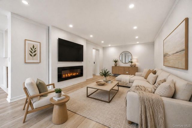 75-34 Bell Boulevard 3F, Oakland Gardens, NY 11364