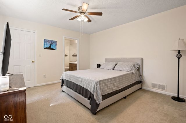 8203 Lake Tree Lane, Indianapolis, IN 46217