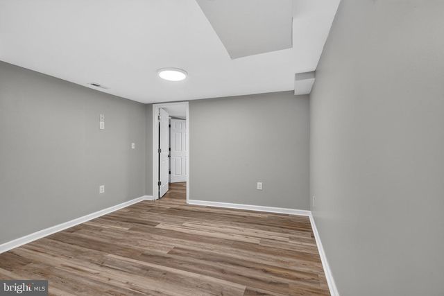 1210 FLINT HILL RD, Wilmington, DE 19808