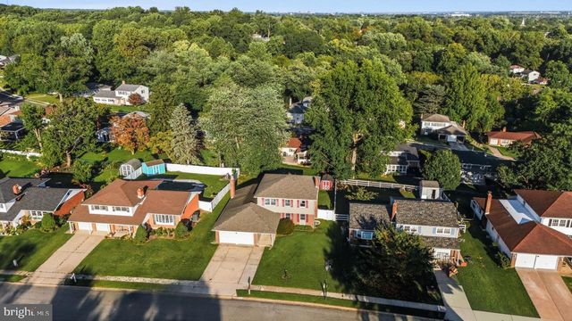 1210 FLINT HILL RD, Wilmington, DE 19808