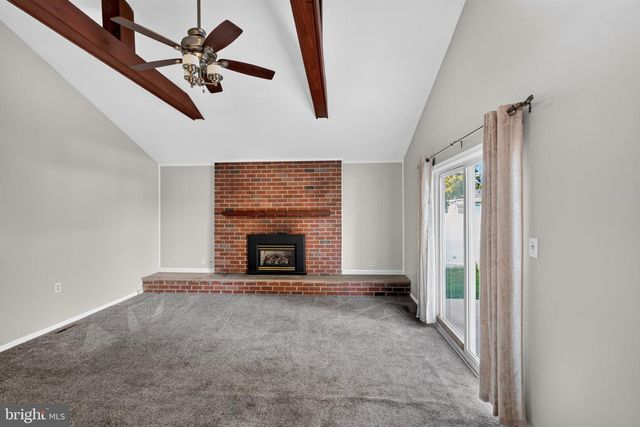 1210 FLINT HILL RD, Wilmington, DE 19808