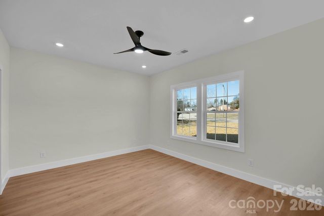 1709 College Plaza, Rock Hill, SC 29730