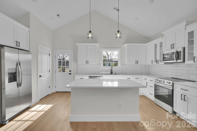 1709 College Plaza, Rock Hill, SC 29730