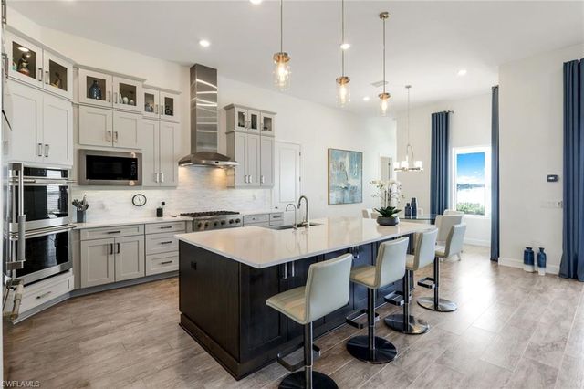 11401 Venetian Lagoon DR, Fort Myers, FL 33913