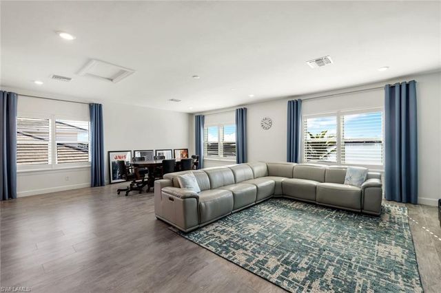 11401 Venetian Lagoon DR, Fort Myers, FL 33913