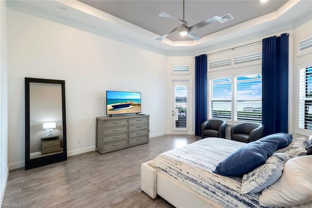 11401 Venetian Lagoon DR, Fort Myers, FL 33913