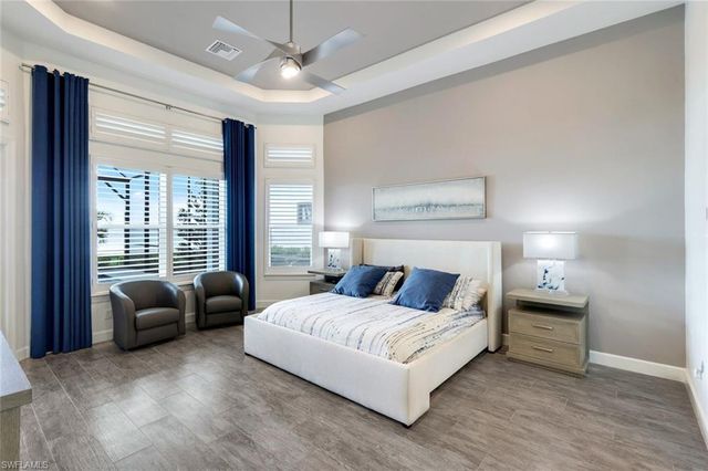 11401 Venetian Lagoon DR, Fort Myers, FL 33913