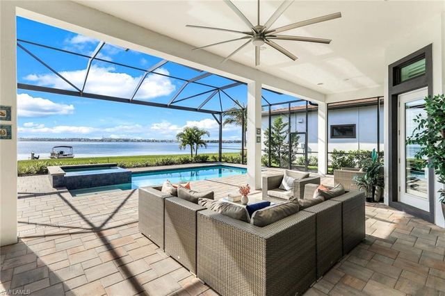 11401 Venetian Lagoon DR, Fort Myers, FL 33913