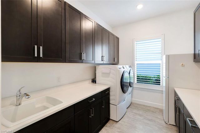 11401 Venetian Lagoon DR, Fort Myers, FL 33913