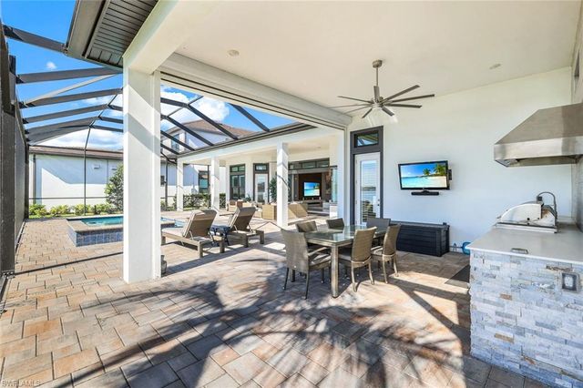 11401 Venetian Lagoon DR, Fort Myers, FL 33913