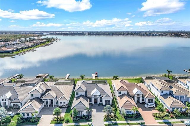 11401 Venetian Lagoon DR, Fort Myers, FL 33913