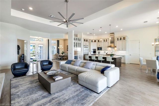 11401 Venetian Lagoon DR, Fort Myers, FL 33913