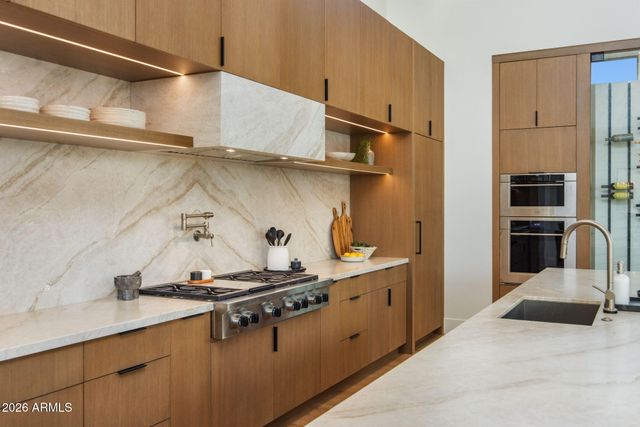 7498 E WHISPER ROCK Trail, Scottsdale, AZ 85266