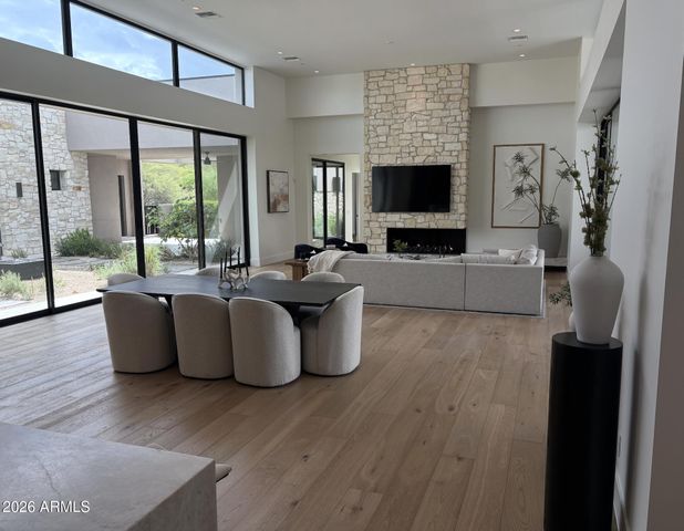 7498 E WHISPER ROCK Trail, Scottsdale, AZ 85266