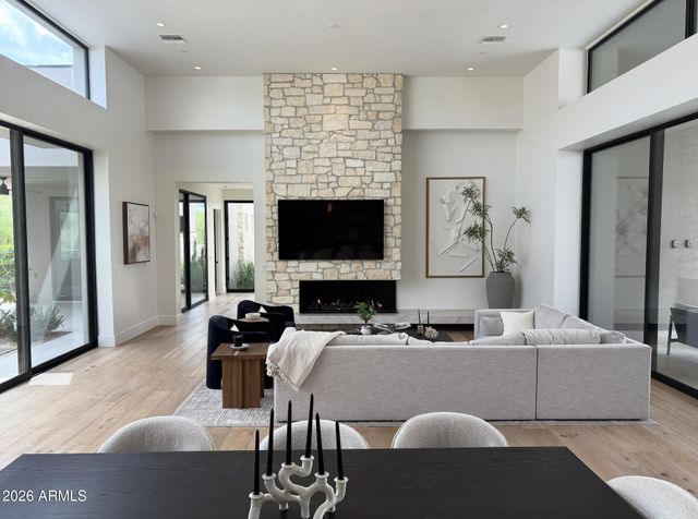 7498 E WHISPER ROCK Trail, Scottsdale, AZ 85266