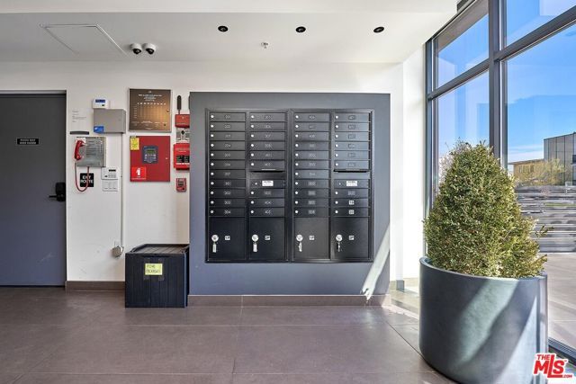 321 S Oxford Avenue 405, Los Angeles, CA 90010