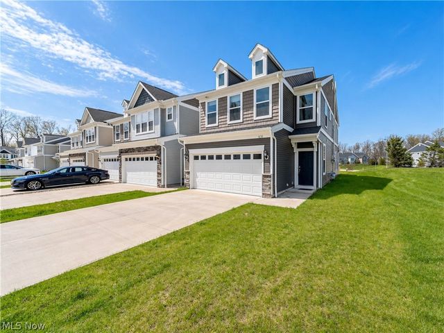 830 S Greenway Drive, Westlake, OH 44145