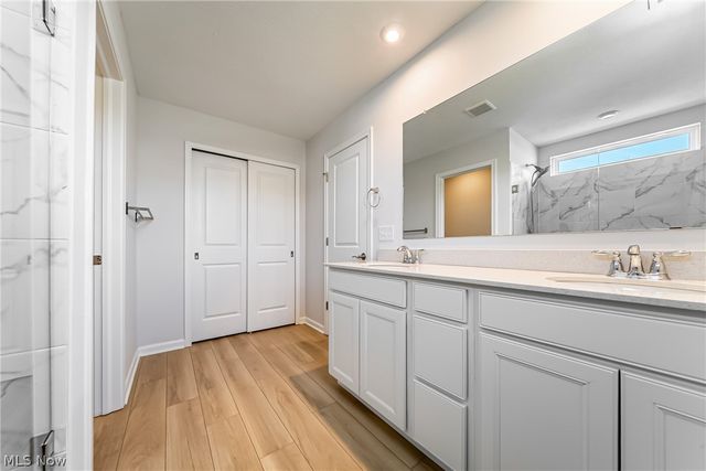830 S Greenway Drive, Westlake, OH 44145