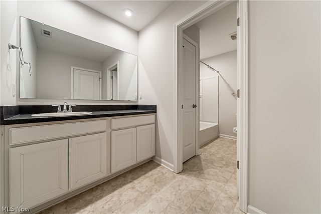 830 S Greenway Drive, Westlake, OH 44145