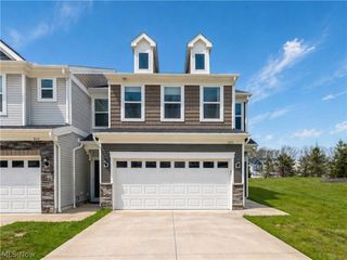 830 S Greenway Drive, Westlake, OH 44145