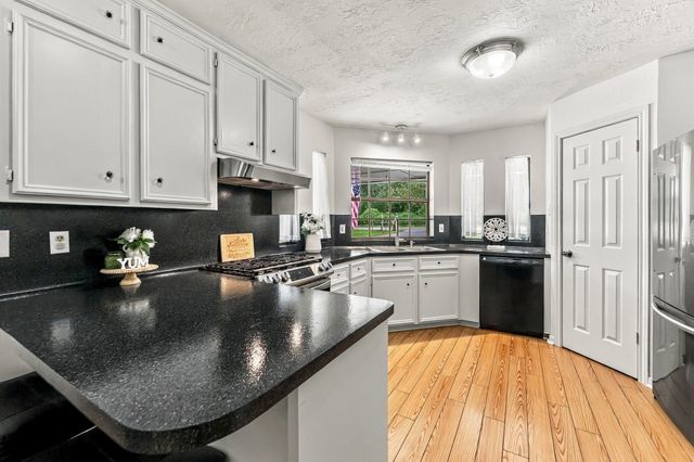 1325 County Road 347 N, Cleveland, TX 77327
