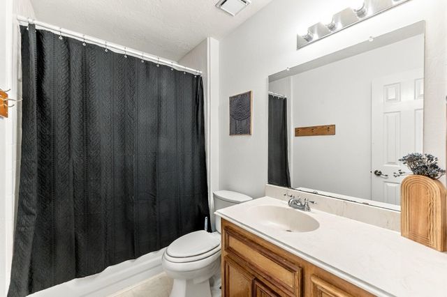 1325 County Road 347 N, Cleveland, TX 77327