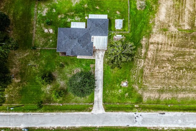 1325 County Road 347 N, Cleveland, TX 77327