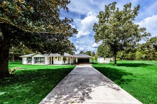 1325 County Road 347 N, Cleveland, TX 77327