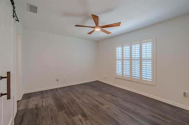 911 GOLFVIEW WOODS DRIVE, Sun City Center, FL 33573