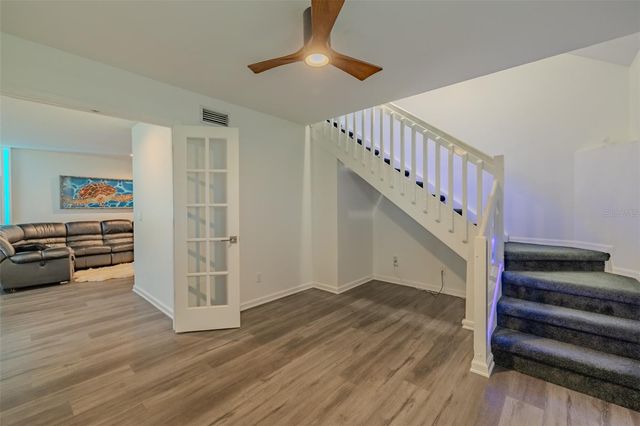 911 GOLFVIEW WOODS DRIVE, Sun City Center, FL 33573